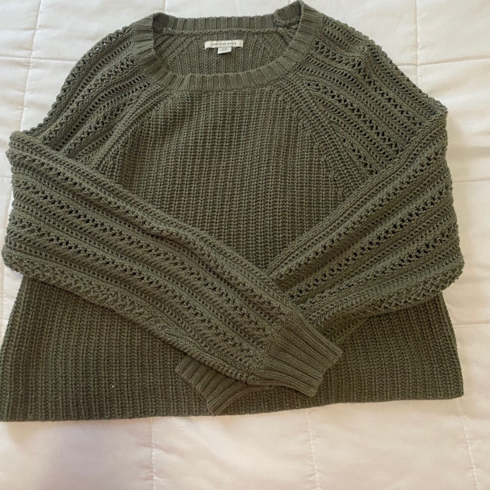 American Eagle Sweater